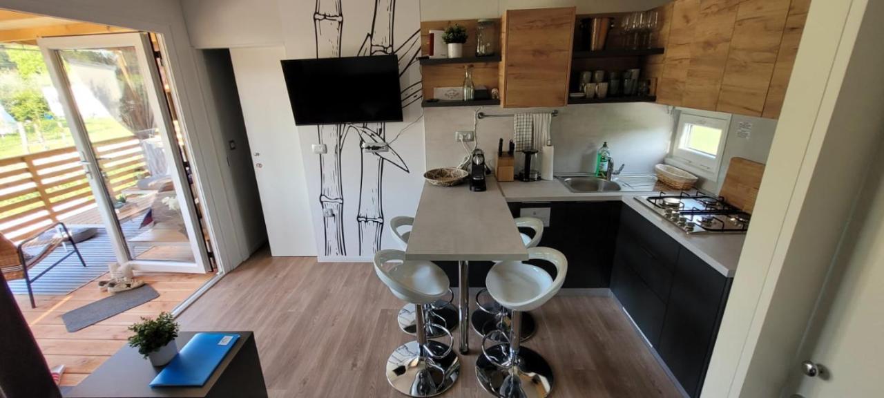 Mobilehome Elena Premium With Pool, Istria Banjole Exterior photo